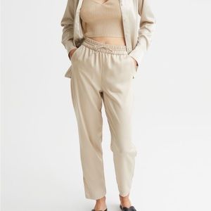 Trousers w/ Drawstring